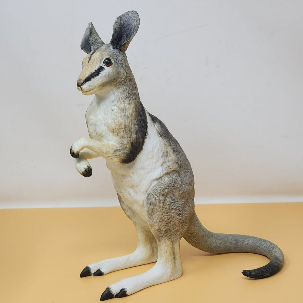 Lenox Endangered Baby Animals Wallaby Bridled Nailed Toed Joey VTG 1993 Figure